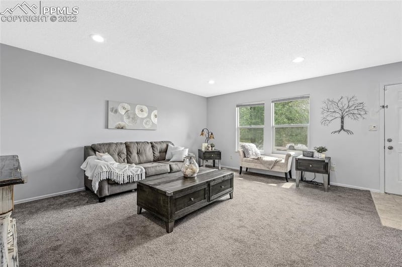5542 Wilkerson Pass Dr, Colorado Springs, CO 80917