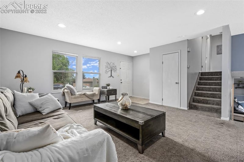 5542 Wilkerson Pass Dr, Colorado Springs, CO 80917