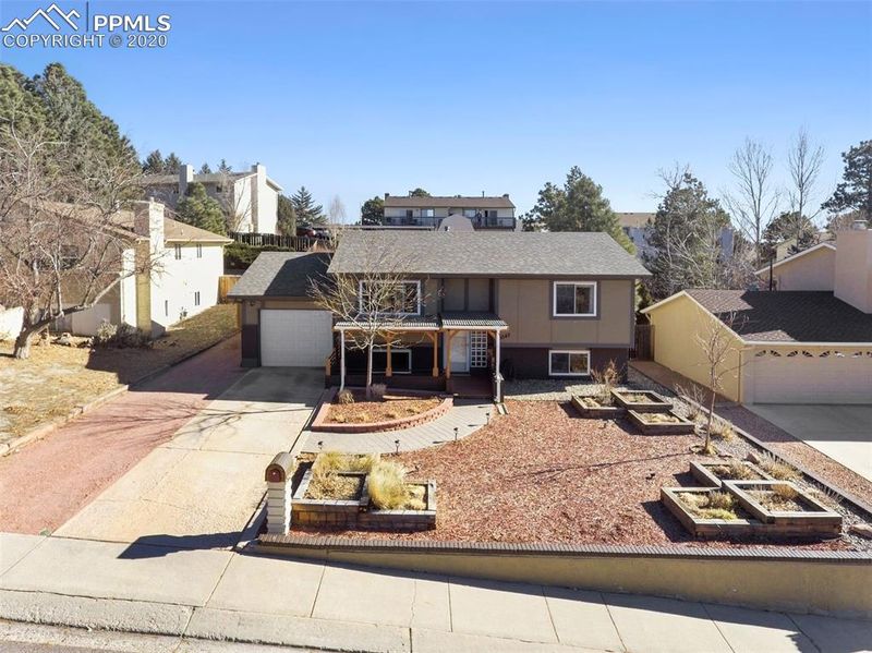 5547 E Descanso Cir, Colorado Springs, CO 80918