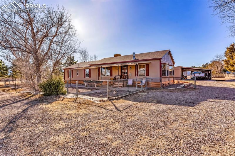555 D St, Penrose, CO 81240