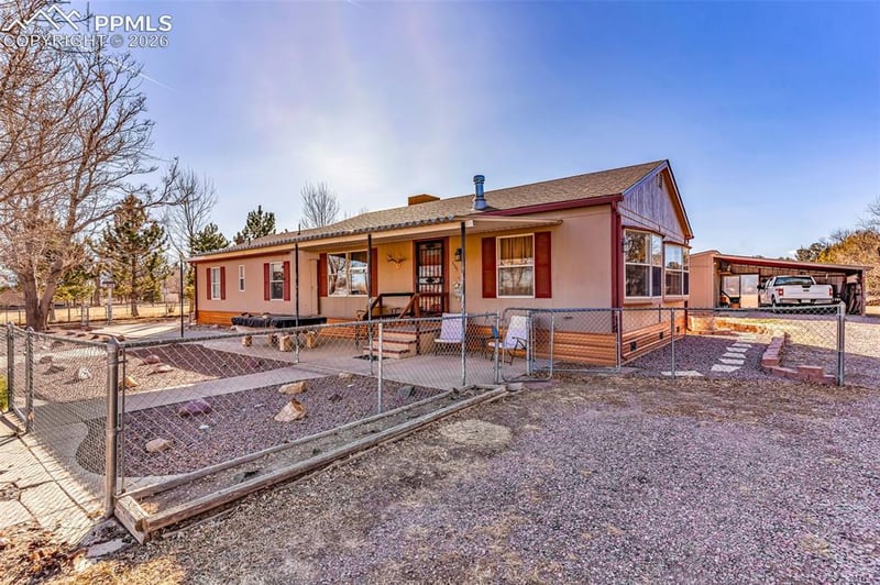 555 D St, Penrose, CO 81240