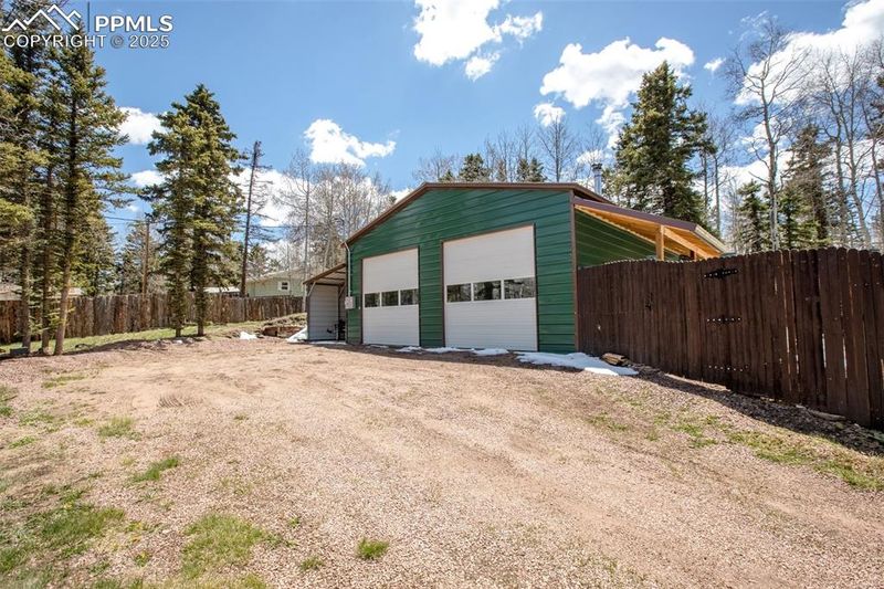 555 Elfin Glen Dr, Divide, CO 80814