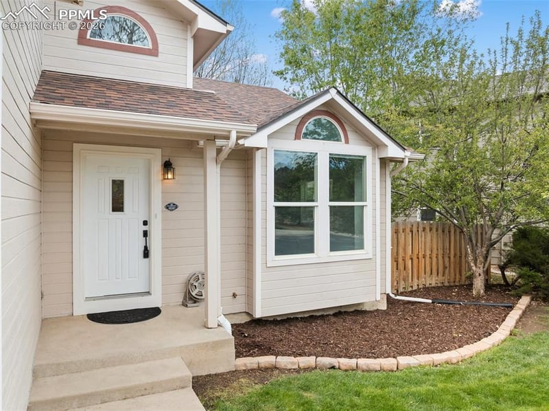 5550 Flag Way, Colorado Springs, CO 80919