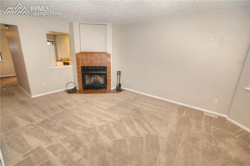 5550 Mansfield Ct, Colorado Springs, CO 80918