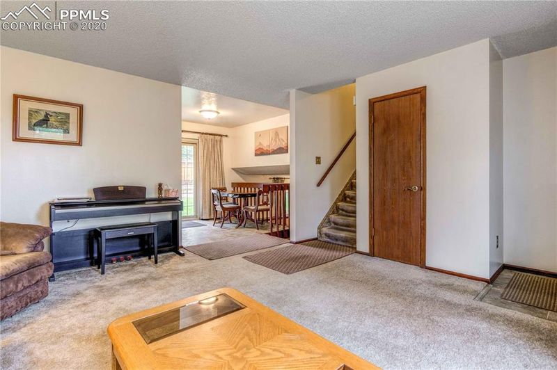 5560 Trout Creek Pass Dr, Colorado Springs, CO 80917