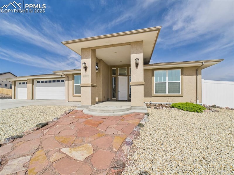557 S Archdale Dr, Pueblo, CO 81007