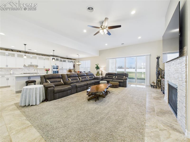 557 S Archdale Dr, Pueblo, CO 81007