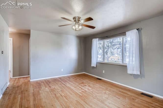 557 Dexter St, Colorado Springs, CO 80911