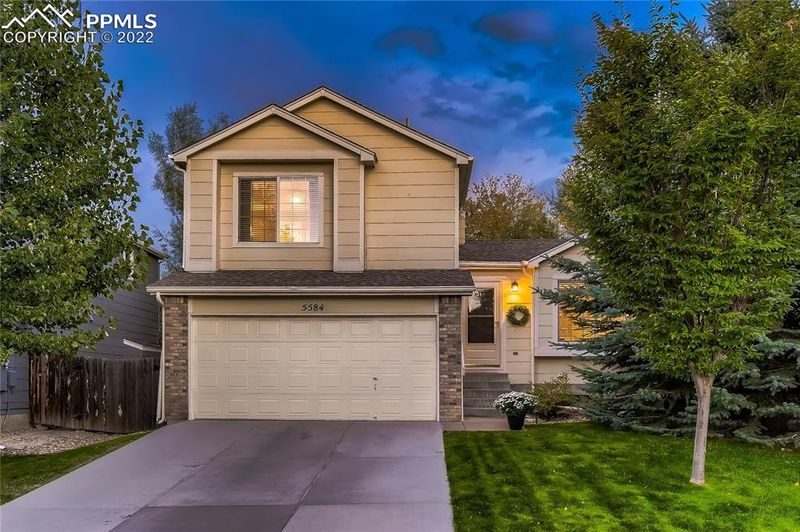 5584 S Yakima St, Aurora, CO 80015