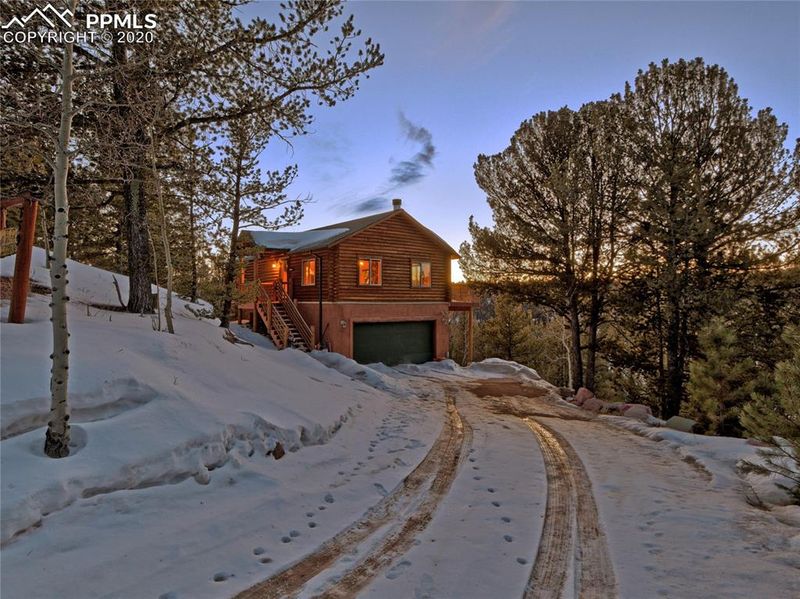 559 Timber Ridge Rd, Divide, CO 80814