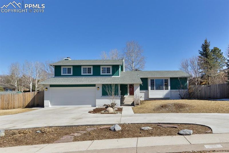 5593 E Old Farm Cir, Colorado Springs, CO 80917