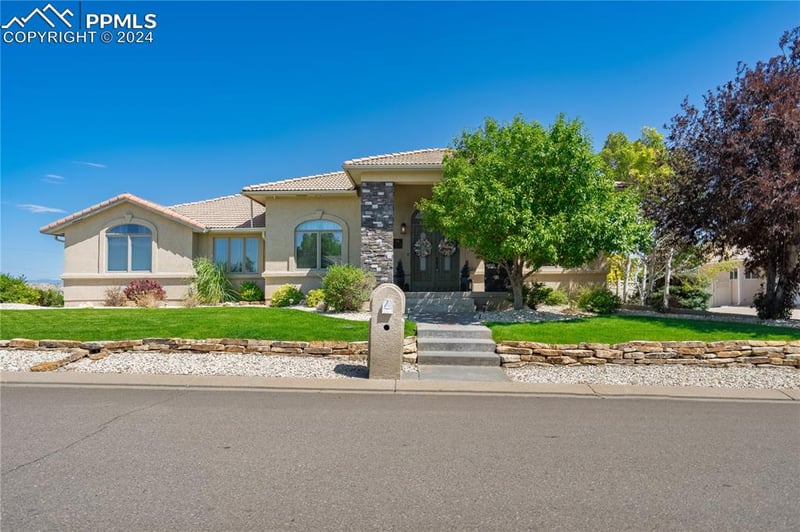 56 Tierra Casa Dr, Pueblo, CO 81005
