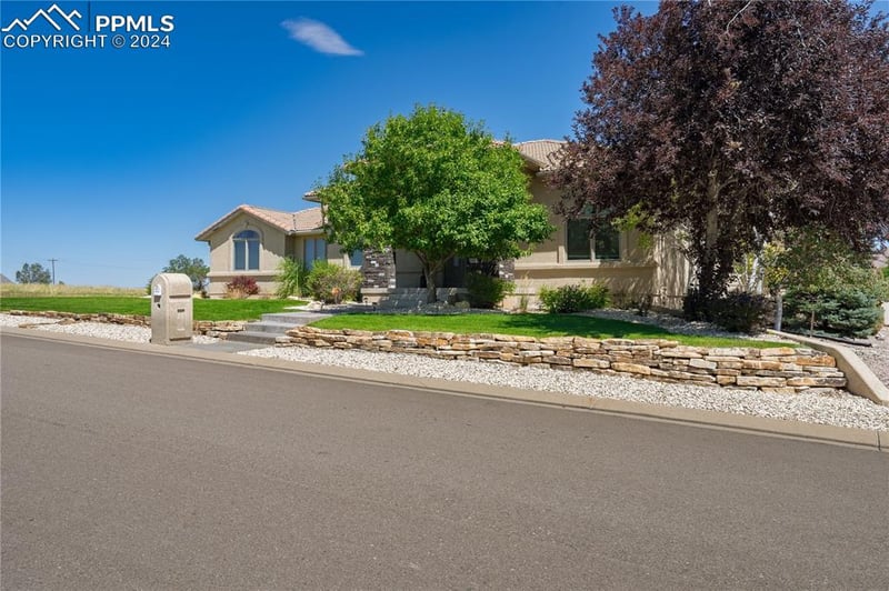 56 Tierra Casa Dr, Pueblo, CO 81005