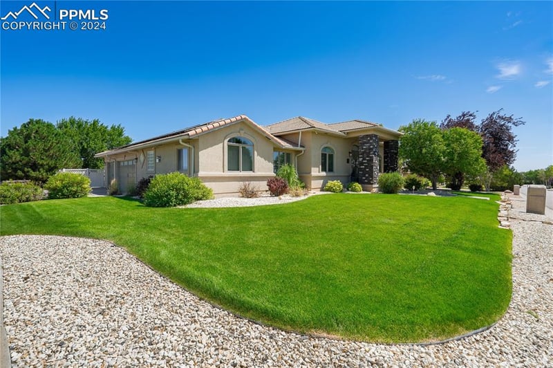 56 Tierra Casa Dr, Pueblo, CO 81005