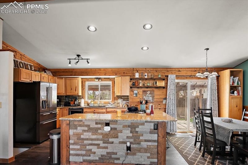 5601 Lantana Cir, Colorado Springs, CO 80915