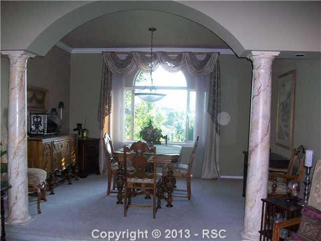 5602 Saddle Rock Rd, Colorado Springs, CO 80918