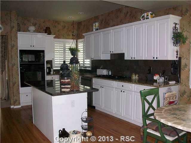 5602 Saddle Rock Rd, Colorado Springs, CO 80918