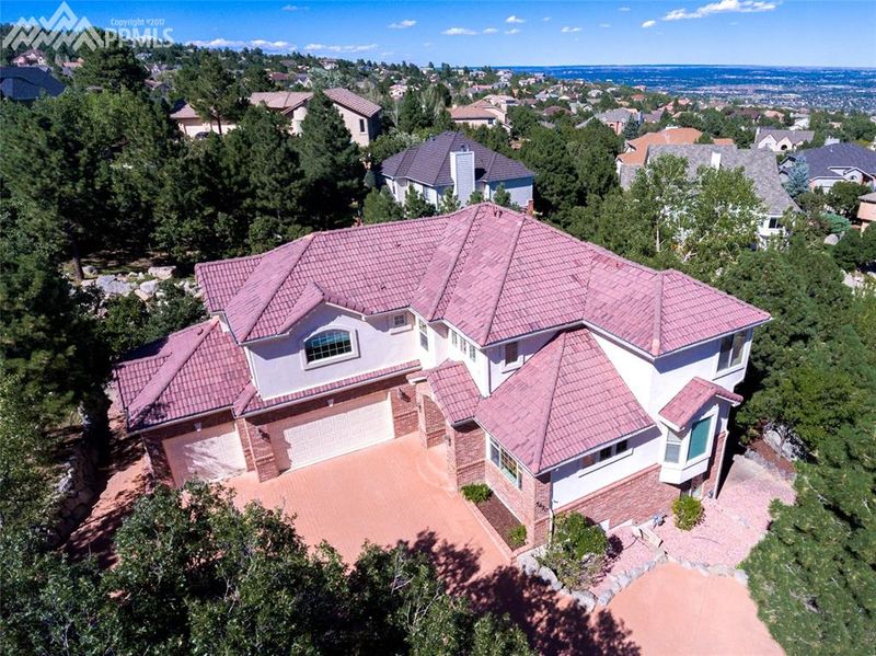 5620 Gladstone St, Colorado Springs, CO 80906
