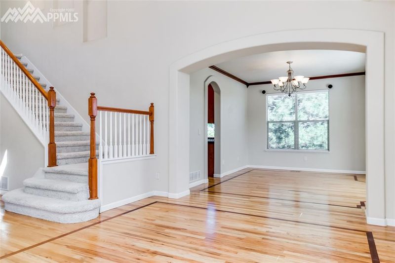 5620 Gladstone St, Colorado Springs, CO 80906