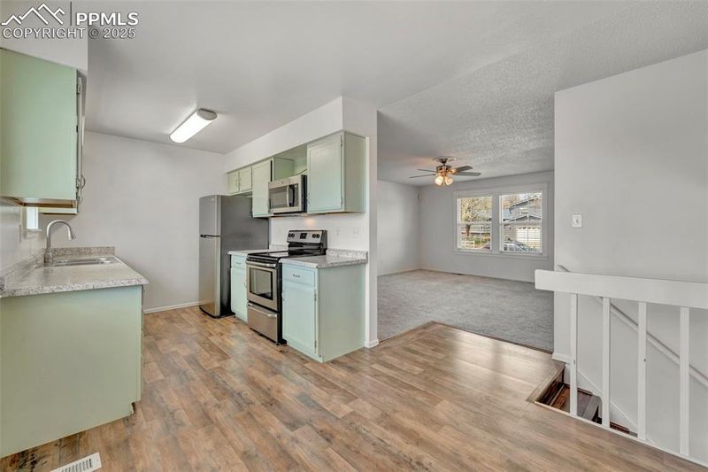 5621 Mosquito Pass Dr, Colorado Springs, CO 80917