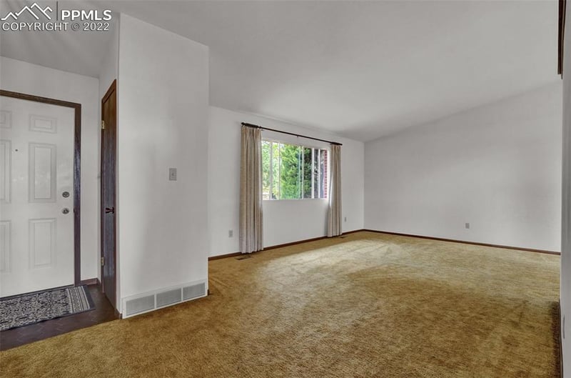 5635 Escapardo Way, Colorado Springs, CO 80917