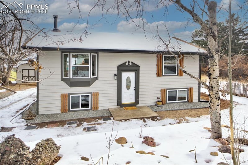 565 El Paso Rd, Palmer Lake, CO 80133