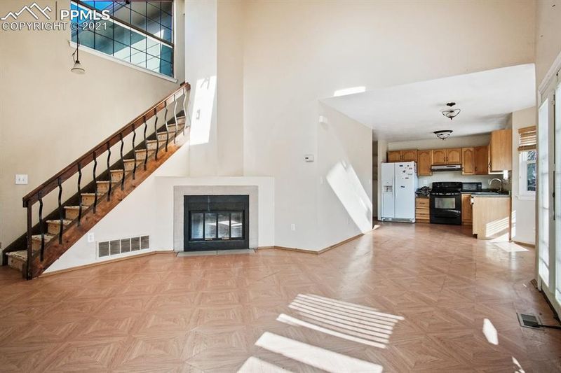 565 Lindstrom Dr, Colorado Springs, CO 80911