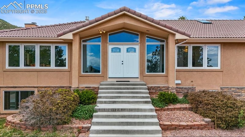 5650 Barrett Rd, Colorado Springs, CO 80926