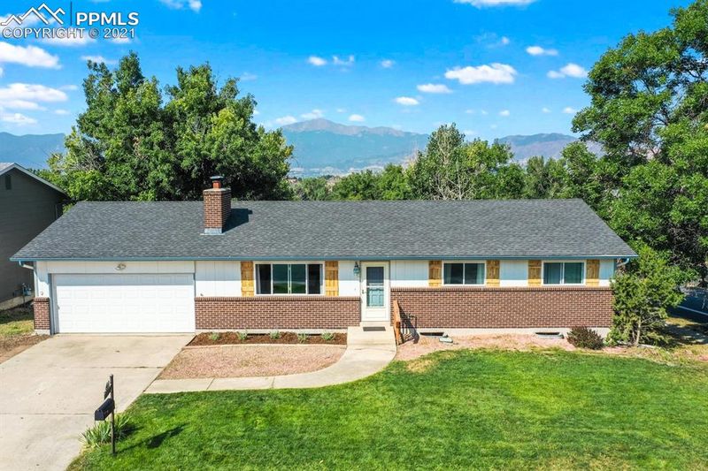 5650 Red Onion Dr, Colorado Springs, CO 80918