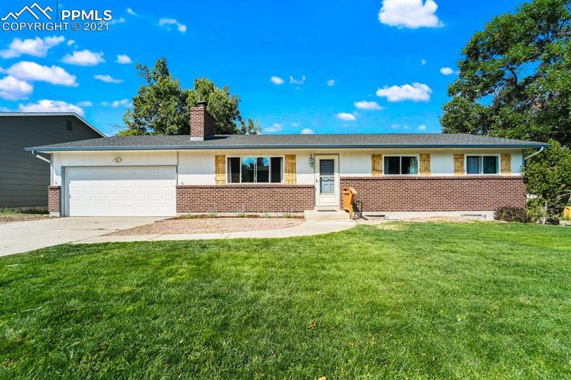 5650 Red Onion Dr, Colorado Springs, CO 80918
