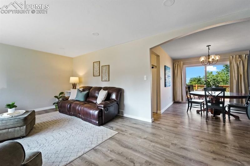 5650 Red Onion Dr, Colorado Springs, CO 80918