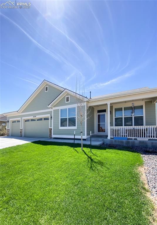 56530 E 25th Ave, Strasburg, CO 80136