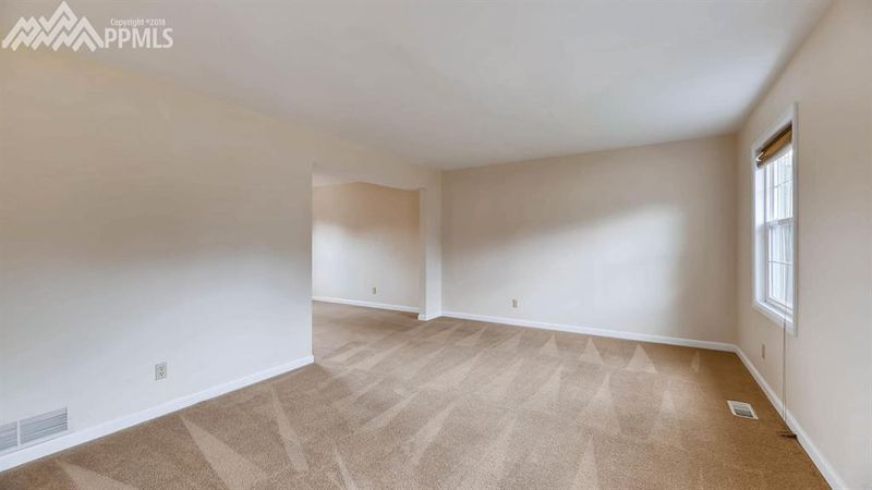 567 Silverton Ct, Colorado Springs, CO 80919