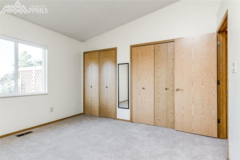 5675 S Buckskin Pass Dr, Colorado Springs, CO 80917