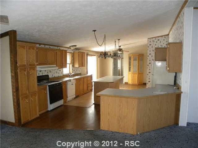 568 Golden Grain Ln, Divide, CO 80814