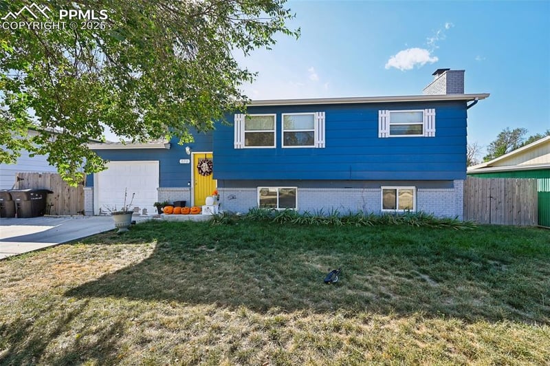 570 Calle Entrada Rd, Fountain, CO 80817