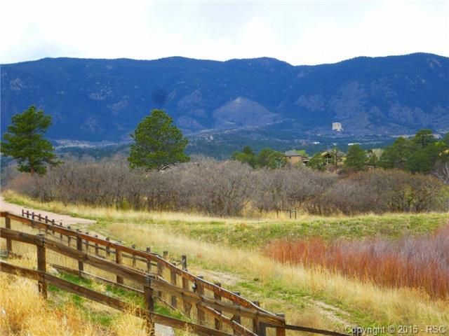 570 Coyote Willow Dr, Colorado Springs, CO 80921