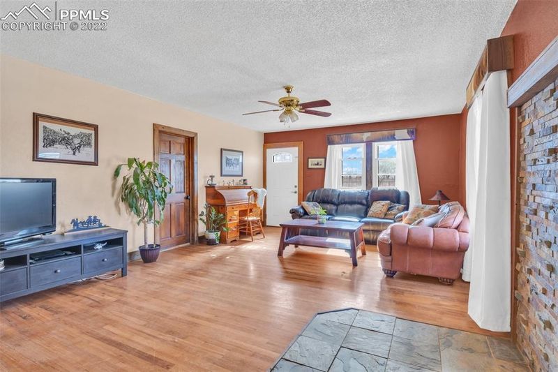 570 J St, Penrose, CO 81240