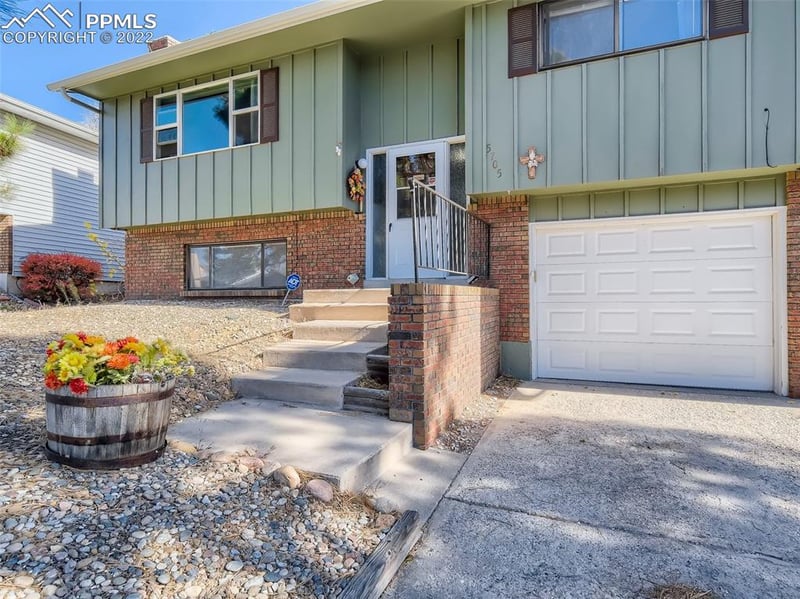5705 Del Rey Dr, Colorado Springs, CO 80918