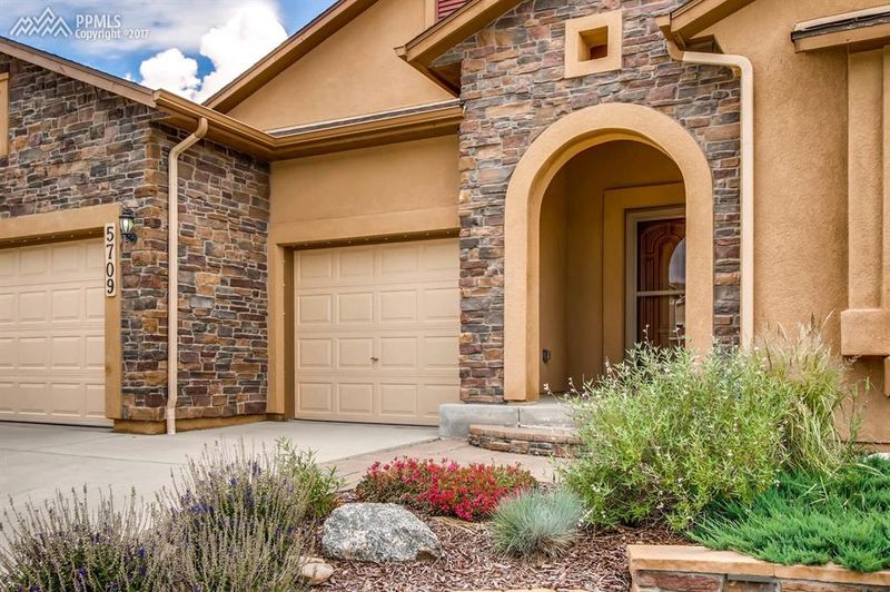 5709 Revelstoke Dr, Colorado Springs, CO 80924