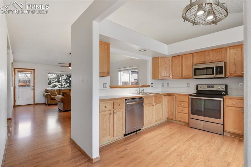 5716 Pamlico Dr, Colorado Springs, CO 80923
