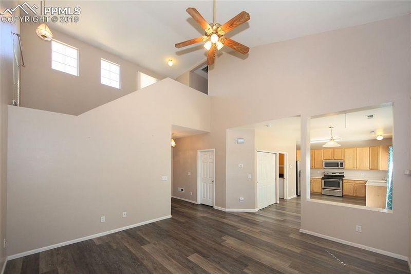 572 Prairie Star Cir, Colorado Springs, CO 80916