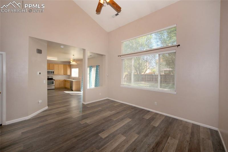 572 Prairie Star Cir, Colorado Springs, CO 80916