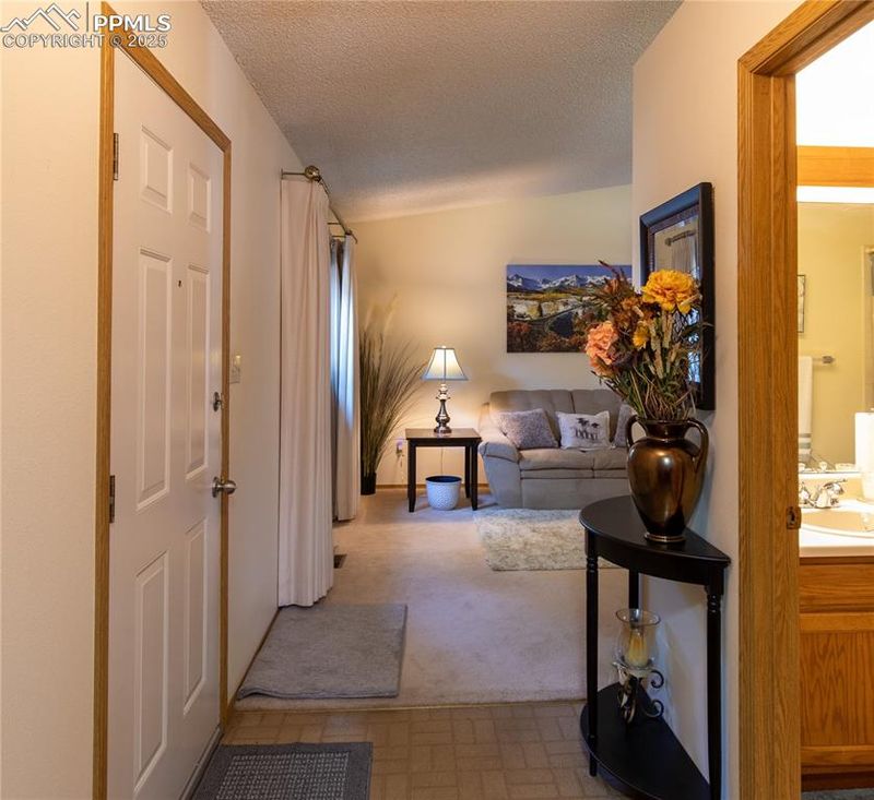 5720 Hermit Pass Dr, Colorado Springs, CO 80917