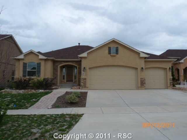 5722 Wolf Village Dr, Colorado Springs, CO 80924