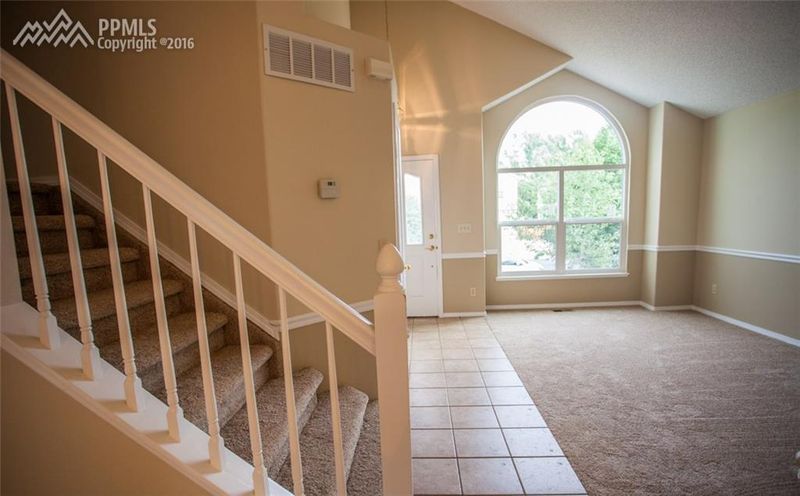 5740 Grapevine Dr, Colorado Springs, CO 80923