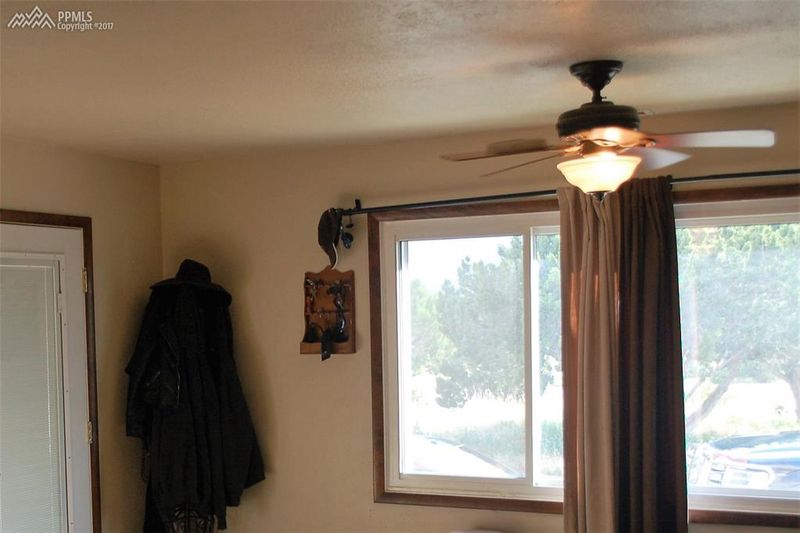 5741 Housman Ave, Pueblo, CO 81004
