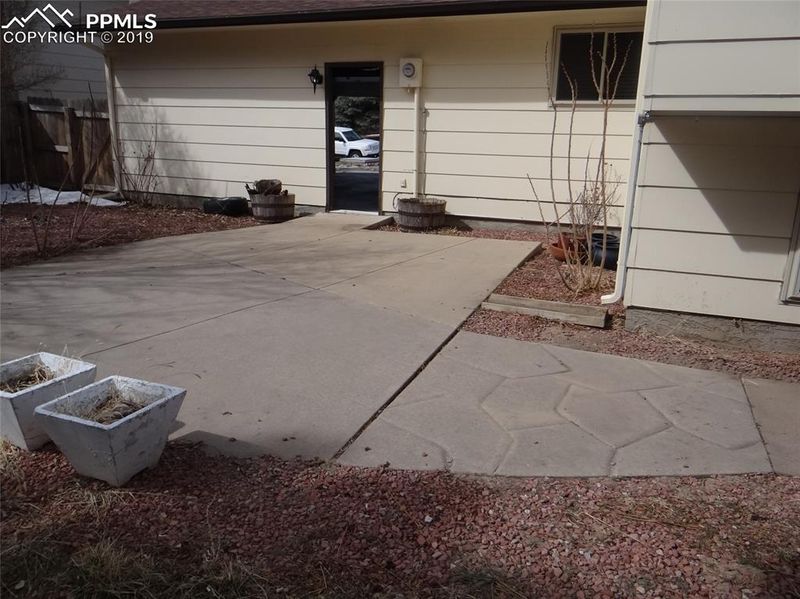 5745 Tuckerman Dr, Colorado Springs, CO 80918