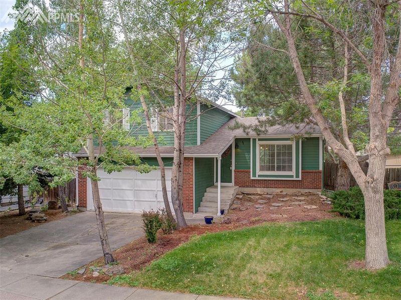 5750 Bourke Dr, Colorado Springs, CO 80919