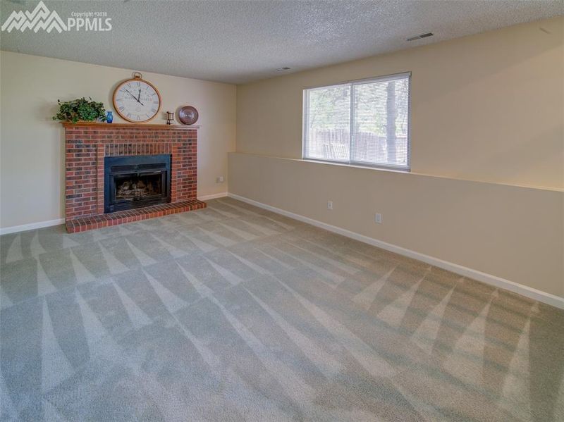 5750 Bourke Dr, Colorado Springs, CO 80919